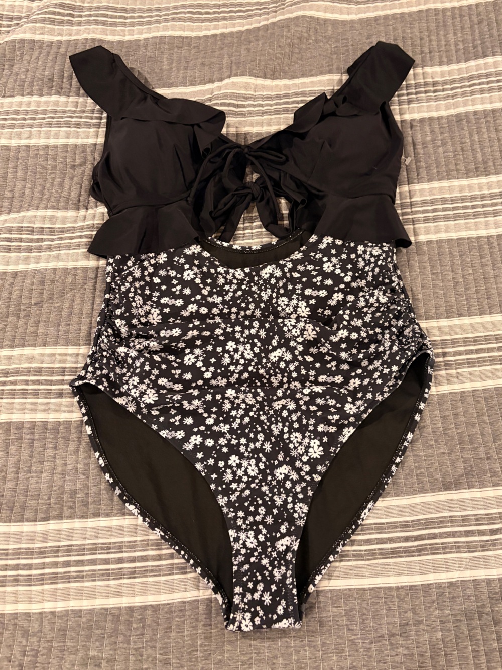 NWT Eomenie Women’s Large Black & White Floral One-Piece Swimsuit